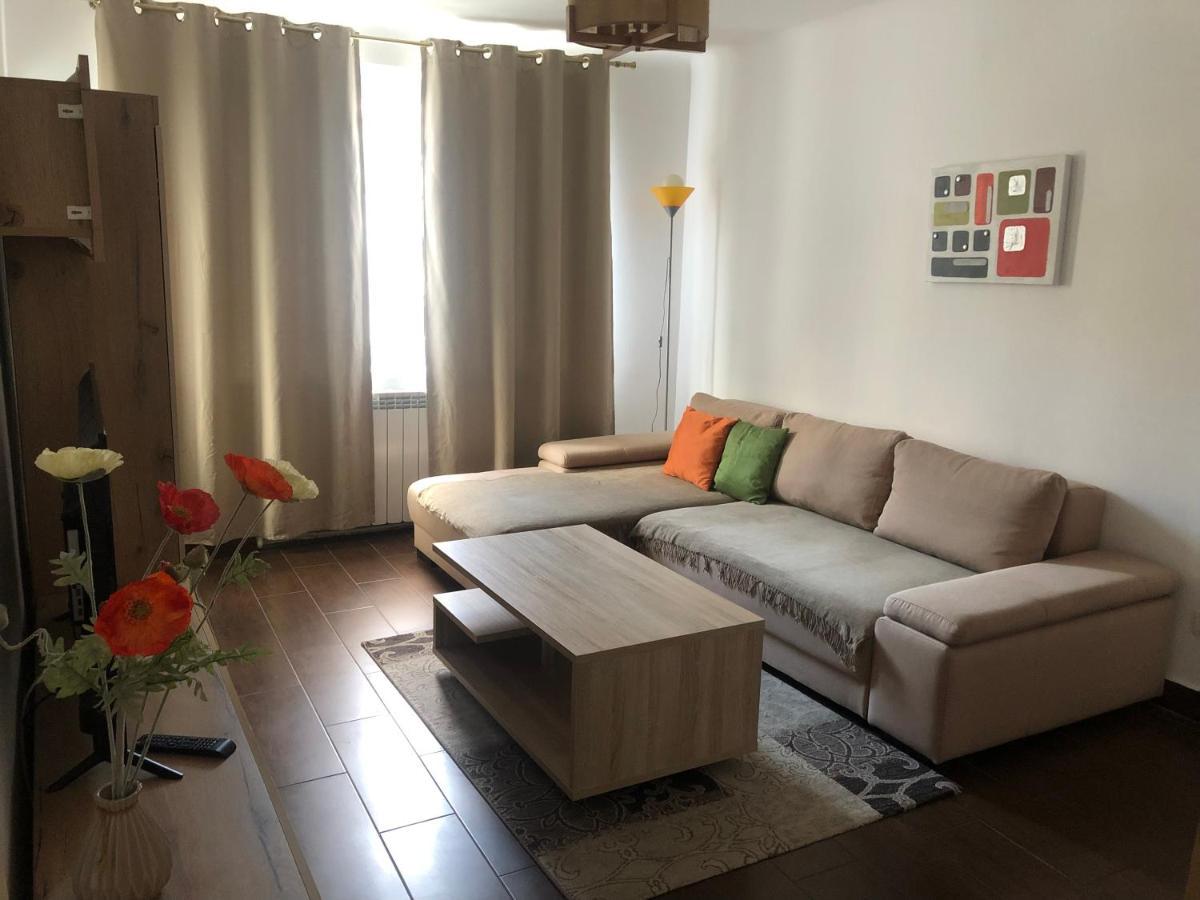 Central Home Piatra Neamţ 外观 照片
