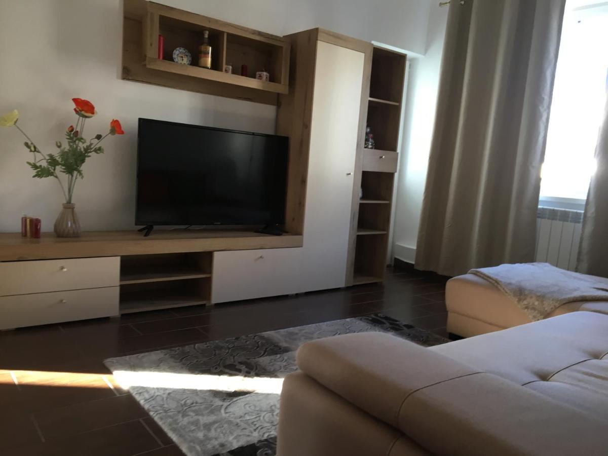 Central Home Piatra Neamţ 外观 照片